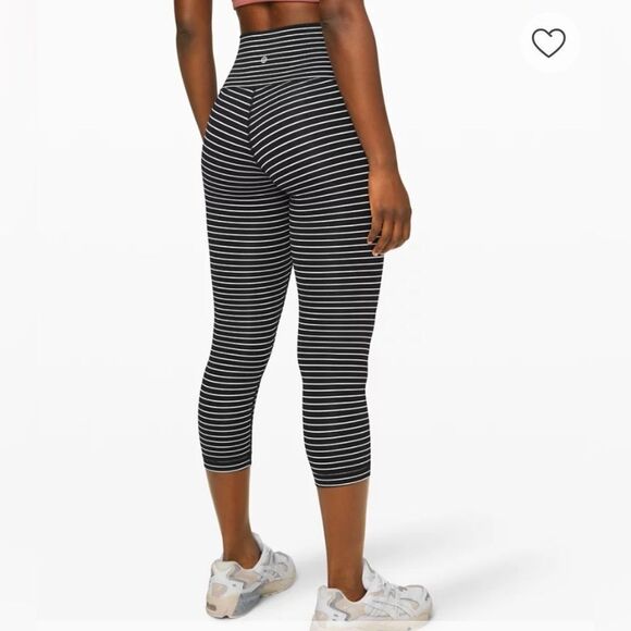 Lululemon Wunder Under Crop Parallel
Stripe rare Black White; size 4 - Picture 8 of 11